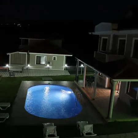 Full Mustakil Gol Manzarali Havuzlu Villa- Btk02 Villa Sapanca